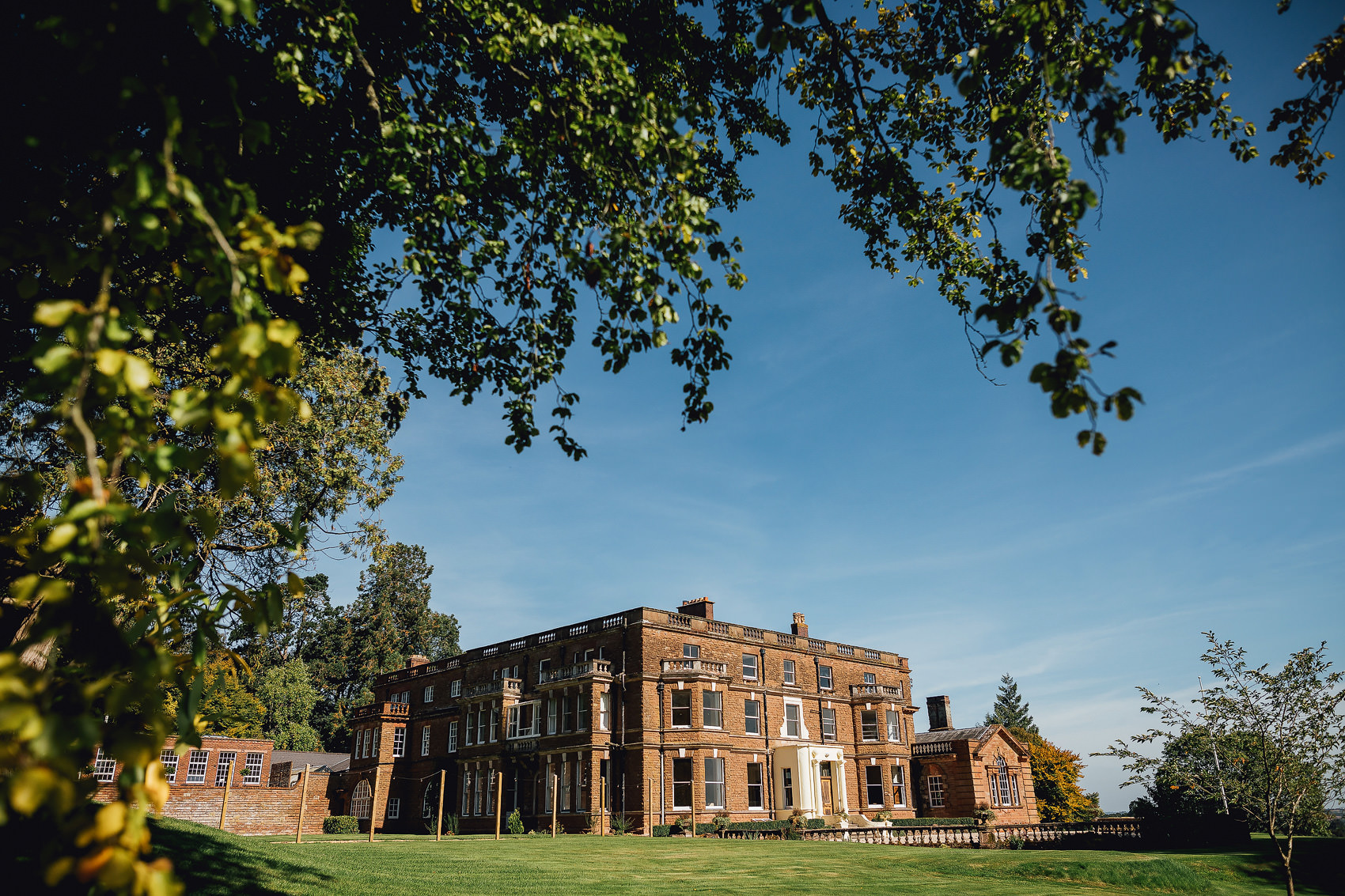 Bredenbury Court Wedding Photography, Herefordshire » Che Birch Hayes